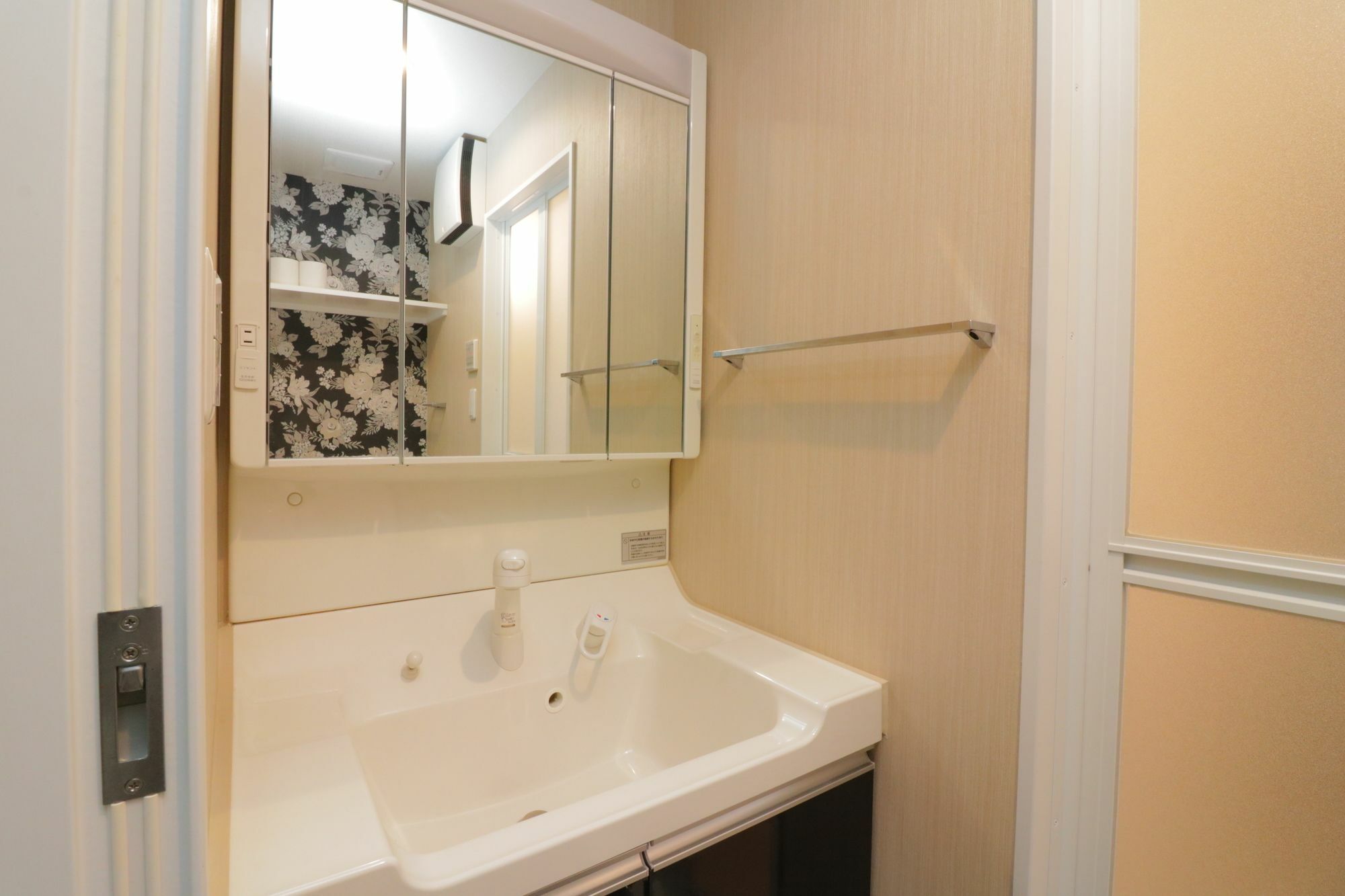 Hg Cozy Hotel No 18 島之内 Osaka Buitenkant foto